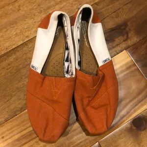 Women’s Toms size 8